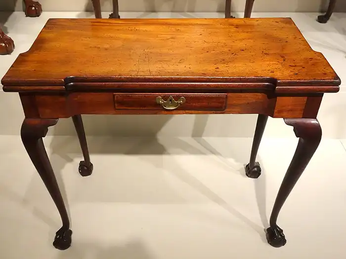 Image of Ash is an easy wood to work and takes stain well, but is visually appealing with a clear, natural finish. Ash; however, is usually harder to find in many regions. from Amazon.com